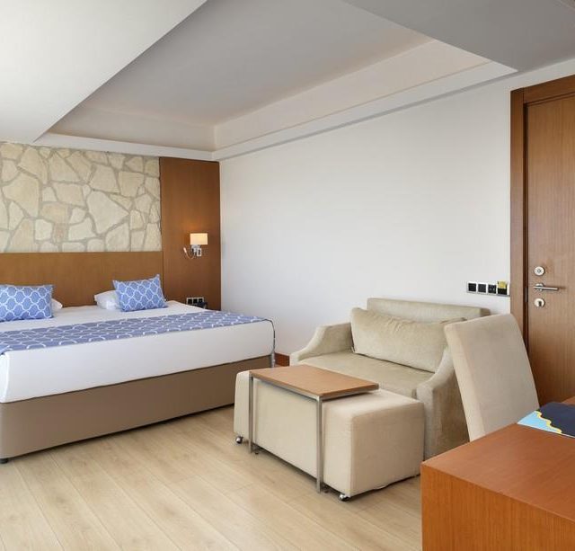 https://www.travelint.ru/wp-content/uploads/2021/09/FUNSUN-FAMILY-Life-Belek-6-640x613.jpeg