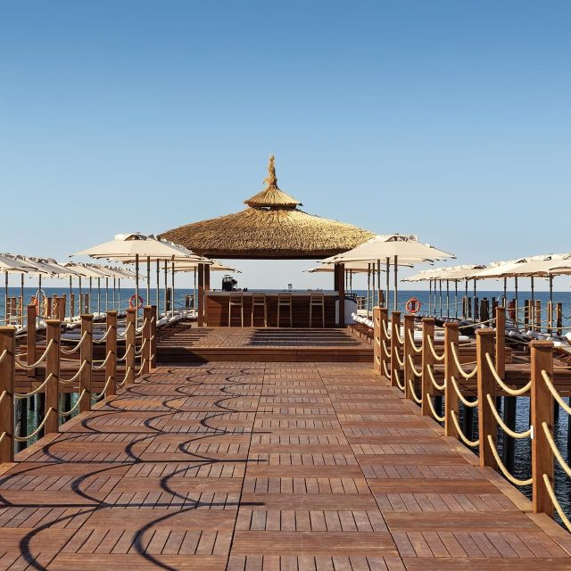 https://www.travelint.ru/wp-content/uploads/2024/06/305-cullinan-belek-beach-pier_standard-1-640x640.jpg
