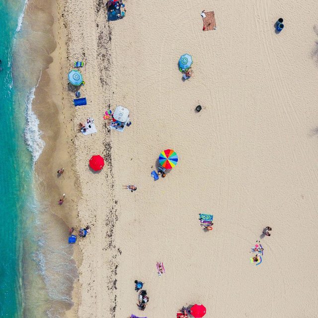 https://www.travelint.ru/wp-content/uploads/2025/03/lance-asper-mNDVSSmMt0Y-unsplash-640x640.jpg